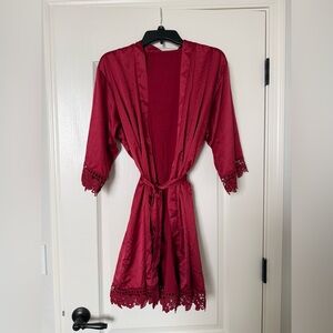 Elegant Red Lace Trim Robe
